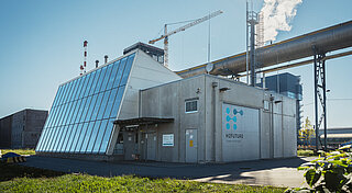 Verbund stellt den grünen Wasserstoff her, den Westfalen anschließend an Kunden in Österreich und Süddeutschland verteilt. Hier: Ein Elektrolyseur, den Verbund in Linz betreibt. 